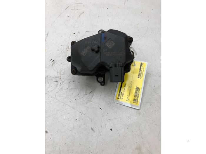 Gebruikte Uitlaat gasklep (EGR) Volkswagen Caddy Combi V (SBB/SBJ) 2.0 TDI BlueMotionTechnology Prijs € 73,50 Margeregeling aangeboden door Wessel Parts & Service B.V.