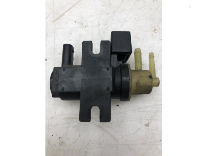 Gebruikte Overdrukklep Turbo Mercedes A (W169) 2.0 A-180 CDI 16V Prijs € 36,75 Margeregeling aangeboden door Wessel Parts & Service B.V.