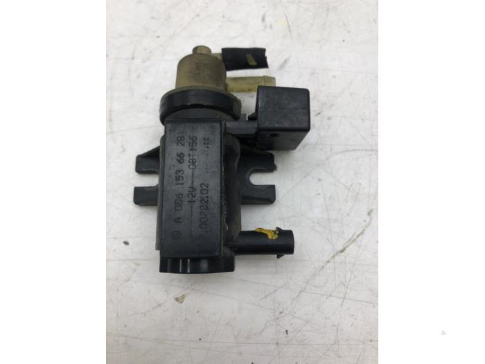 Gebruikte Overdrukklep Turbo Mercedes A (W169) 2.0 A-180 CDI 16V Prijs € 36,75 Margeregeling aangeboden door Wessel Parts & Service B.V.