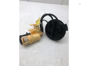 Gebruikte Tank element Pomp Mercedes GLC (X253) 2.0 C-220d 16V 4-Matic Prijs € 59,00 Margeregeling aangeboden door Wessel Parts & Service B.V.