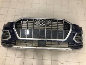 Gebruikte Voorbumper Audi Q3 (F3B) 2.0 35 TDI 16V Quattro Prijs € 799,00 Margeregeling aangeboden door Autobedrijf G.H. Wessel B.V.