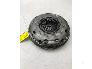 Gebruikte Vliegwiel Audi Q3 (F3B) 2.0 35 TDI 16V Quattro Prijs € 299,00 Margeregeling aangeboden door Wessel Parts & Service B.V.