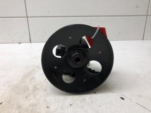 Gebruikte Stuurpomp Opel Omega B Caravan (21/22/23) 2.2 16V Prijs € 39,00 Margeregeling aangeboden door Wessel Parts & Service B.V.