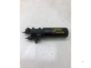 Gebruikte Drukventiel Schokdemper achter Audi RS 4 (B7) RS4 4.2 V8 40V Prijs € 49,00 Margeregeling aangeboden door Wessel Parts & Service B.V.