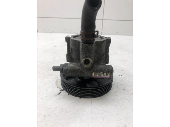 Gebruikte Servopomp Renault Laguna II Grandtour (KG) 1.8 16V Prijs € 40,95 Margeregeling aangeboden door Wessel Parts & Service B.V.
