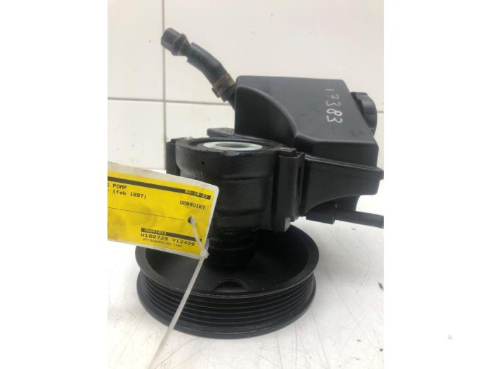 Gebruikte Servopomp Renault Laguna Prijs € 40,95 Margeregeling aangeboden door Wessel Parts & Service B.V.