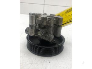 Gebruikte Pomp Servo Renault Master III (MA/MB/MC/MD/MH/MF/MG/MH) 2.3 dCi 16V Prijs € 79,00 Margeregeling aangeboden door Wessel Parts & Service B.V.