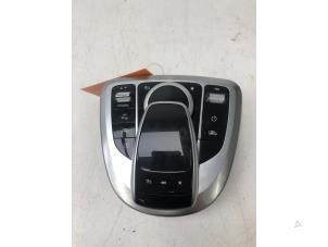 Gebruikte I-Drive knop Mercedes V (447.8) 2.1 250 BlueTEC, 250 d 16V 4-Matic Prijs € 225,00 Margeregeling aangeboden door Wessel Parts & Service B.V.