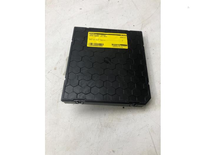 Gebruikte Computer Body Control Skoda Superb (3V3) 2.0 TDI Prijs € 156,45 Margeregeling aangeboden door Wessel Parts & Service B.V.