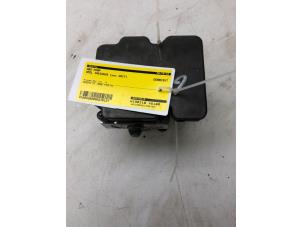 Gebruikte ABS Pomp Opel Insignia Grand Sport 2.0 CDTI 16V Prijs € 225,00 Margeregeling aangeboden door Wessel Parts & Service B.V.