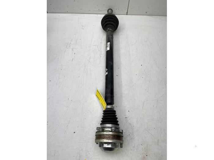 Gebruikte Steekas rechts-voor Skoda Superb (3V3) 2.0 TDI Prijs € 157,50 Margeregeling aangeboden door Wessel Parts & Service B.V.