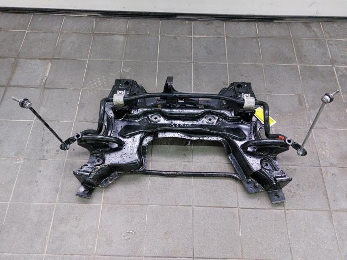 PEUGEOT 2008 1 generation (2013-2020) Front Suspension Subframe 9807026780 21971177