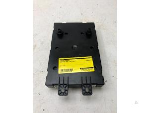 Gebruikte Comfort Module Mercedes EQV 300 Prijs € 175,00 Margeregeling aangeboden door Wessel Parts & Service B.V.