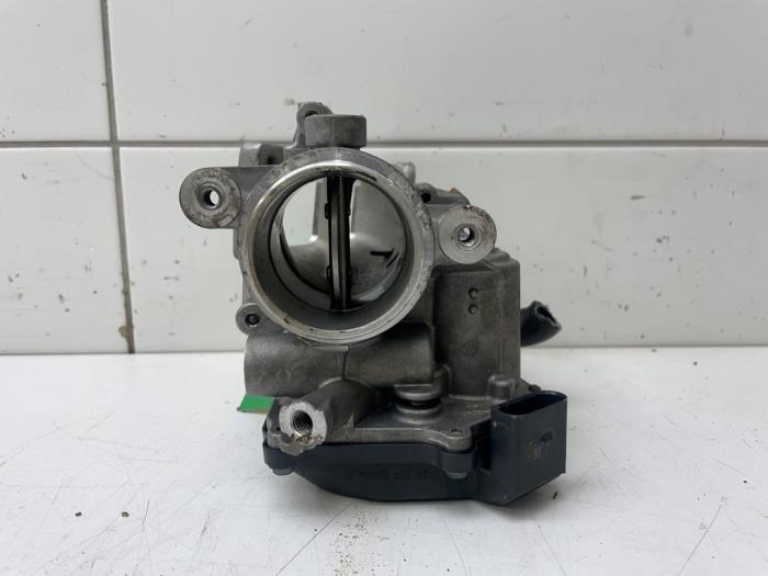 Gebruikte Gasklephuis Seat Leon (5FB) 1.6 TDI 16V Prijs € 72,45 Margeregeling aangeboden door Wessel Parts & Service B.V.
