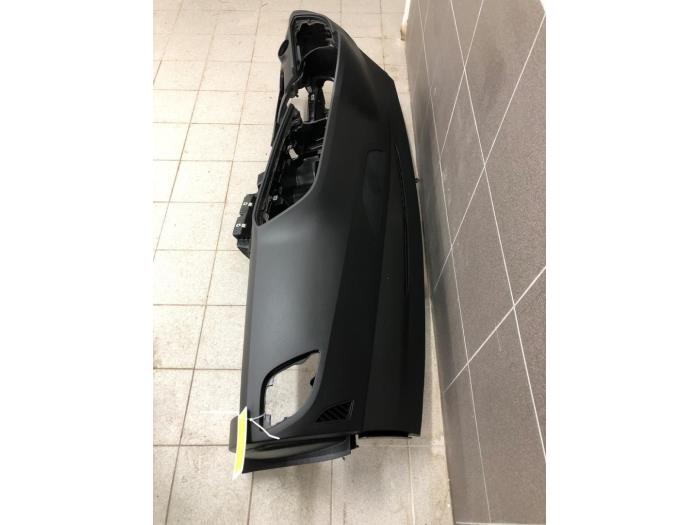 Dashboard van een Seat Leon (5FB) 1.6 TDI 16V 2019