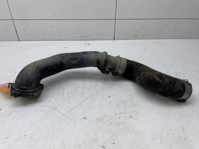 Gebruikte Intercooler Buis Mercedes Sprinter 3,5t (907.6/910.6) 314 CDI 2.1 D RWD Prijs € 51,45 Margeregeling aangeboden door Wessel Parts & Service B.V.