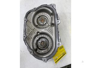 Gebruikte Distributiedeksel Porsche Panamera (971G) 2.9 V6 24V 4 E-Hybrid Prijs € 125,00 Margeregeling aangeboden door Wessel Parts & Service B.V.