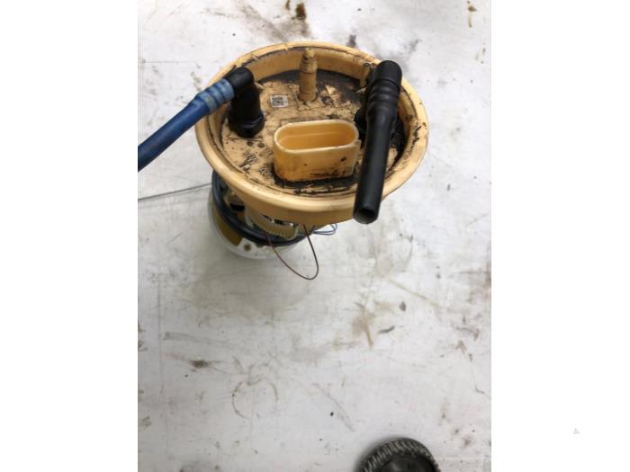 Gebruikte Tank element Pomp Volkswagen Amarok 2.0 BiTDI 16V 140 4Motion Prijs op aanvraag aangeboden door Wessel Parts & Service B.V.