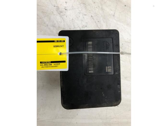 Gebruikte ABS Pomp Opel Astra J Sports Tourer (PD8/PE8/PF8) 1.3 CDTI 16V ecoFlex Prijs € 145,95 Margeregeling aangeboden door Wessel Parts & Service B.V.