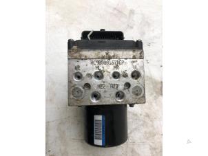 Gebruikte ABS Pomp Volkswagen Passat Variant (3C5) 2.0 TDI 16V 170 Prijs € 89,00 Margeregeling aangeboden door Wessel Parts & Service B.V.