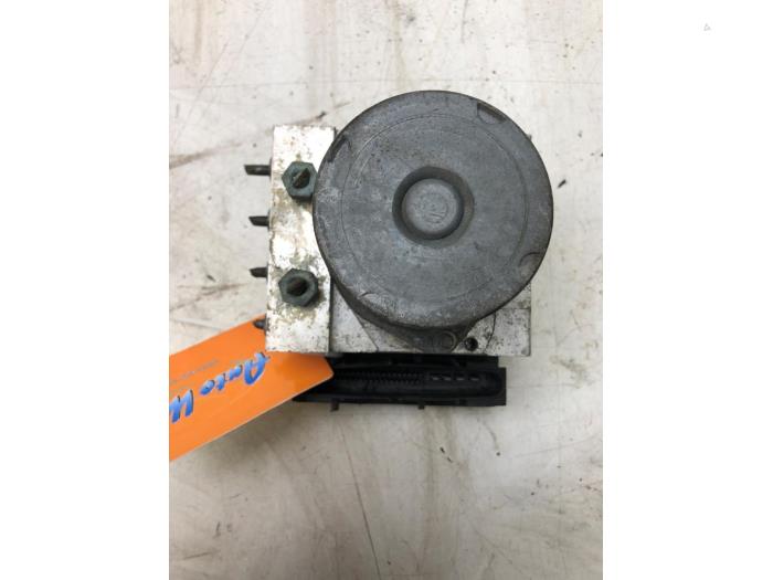 Gebruikte ABS Pomp Mercedes A (W169) 2.0 A-200 CDI 16V Prijs € 51,45 Margeregeling aangeboden door Wessel Parts & Service B.V.