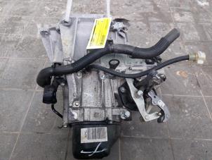 Gebruikte Versnellingsbak Dacia Sandero II 1.0 Sce 12V Prijs op aanvraag aangeboden door Wessel Parts & Service B.V.