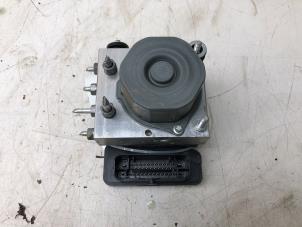 Gebruikte ABS Pomp Dacia Sandero II 1.0 Sce 12V Prijs € 149,00 Margeregeling aangeboden door Wessel Parts & Service B.V.