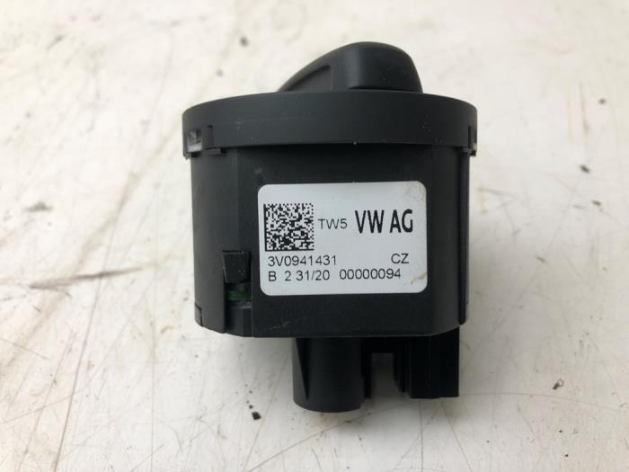 SKODA Superb 3 generation (2015-2023) Headlight Switch Control Unit 3V0941431 22390689