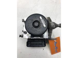 Gebruikte ABS Pomp Mercedes SLK (R172) 2.1 250 CDI, 250d 16V Prijs € 99,00 Margeregeling aangeboden door Wessel Parts & Service B.V.