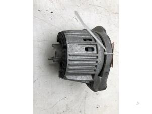 Gebruikte Motorrubber Mercedes SLK (R172) 2.1 250 CDI, 250d 16V Prijs € 59,00 Margeregeling aangeboden door Wessel Parts & Service B.V.