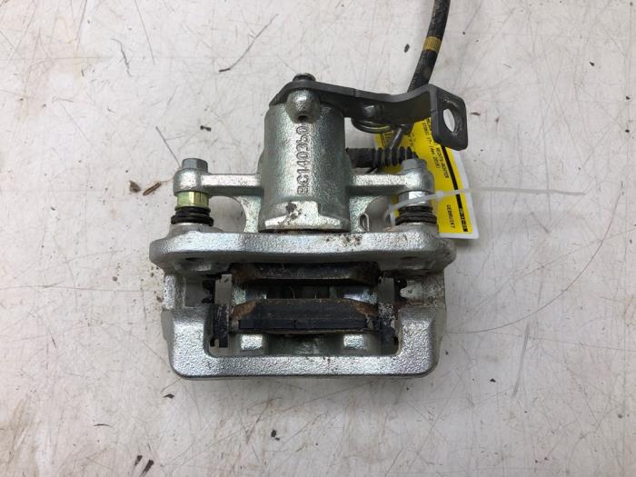 Rear brake calliper, right - 0be35489-594e-4a71-bd48-bce6d600da4a.jpg