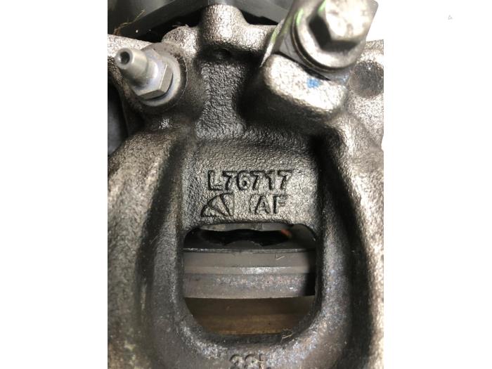 Rear brake calliper, left - b3b28083-3546-4cc2-a2f0-03ae5032af8f.jpg