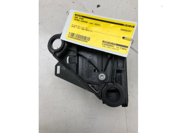 Gebruikte ABS Pomp Skoda Superb Combi (3V5) 2.0 TDI 4x4 Prijs € 208,95 Margeregeling aangeboden door Wessel Parts & Service B.V.