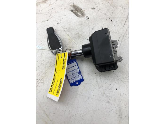 MERCEDES-BENZ A-Class W176 (2012-2018) Ignition Lock 2469055103 22845332