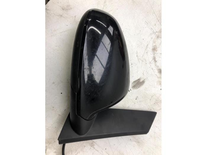 Wing mirror, right - c5296e85-1cfd-4d61-9d74-c643c147ded0.jpg