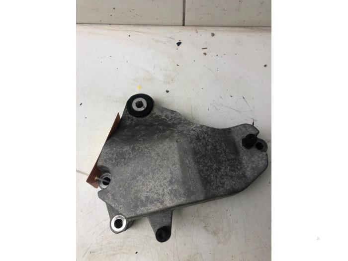 MERCEDES-BENZ A-Class W176 (2012-2018) Right Side Engine Mount 2702230002 22819146
