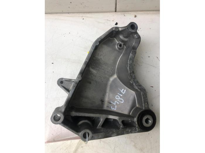 MERCEDES-BENZ A-Class W176 (2012-2018) Right Side Engine Mount 2702230002 22819146