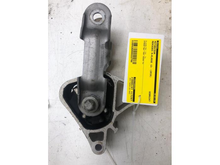 MERCEDES-BENZ A-Class W176 (2012-2018) Right Side Engine Mount 2462400809 22819122