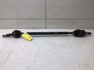 Gebruikte Steekas links-achter Mitsubishi Eclipse Cross (GK/GL) 2.4 16V PHEV 4x4 Prijs € 249,00 Margeregeling aangeboden door Wessel Parts & Service B.V.