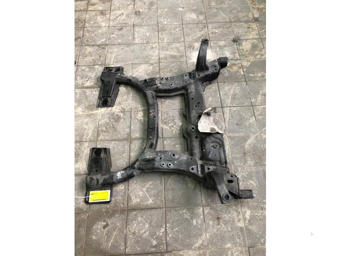 Gebruikte Subframe Mercedes A (W176) 2.0 A-250 Turbo 16V Prijs € 208,95 Margeregeling aangeboden door Wessel Parts & Service B.V.