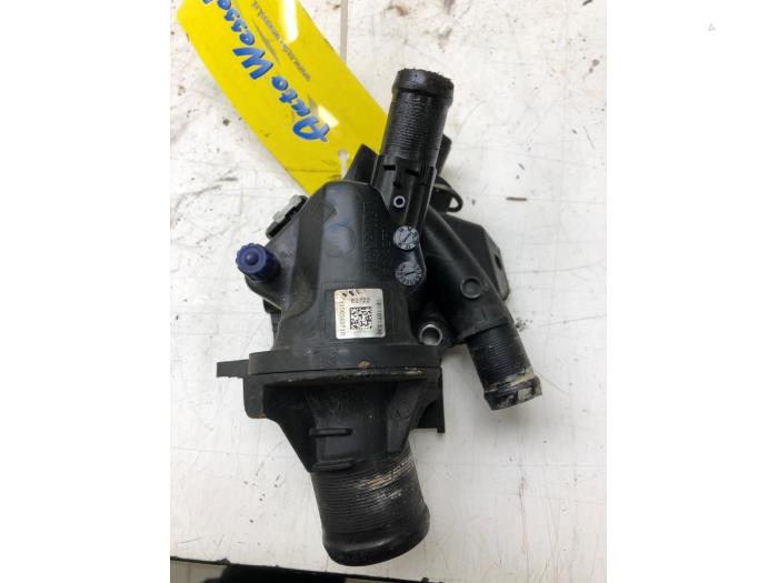 Gebruikte Thermostaathuis Renault Master III (EV/HV/UV/VA/VB/VD/VF/VG/VJ) 2.3 dCi 145 16V FWD Prijs € 40,95 Margeregeling aangeboden door Wessel Parts & Service B.V.