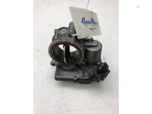 Gebruikte Gasklephuis Porsche Cayenne II (92A) 4.2 S Diesel V8 32V Prijs € 125,00 Margeregeling aangeboden door Wessel Parts & Service B.V.