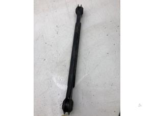 Gebruikte Draagarm rechts-achter Porsche Cayenne II (92A) 4.2 S Diesel V8 32V Prijs € 39,00 Margeregeling aangeboden door Wessel Parts & Service B.V.