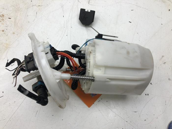 Gebruikte Tank element Pomp Mercedes E AMG (R238) 3.0 E-53 AMG EQ Boost 24V 4-Matic+ Prijs € 103,95 Margeregeling aangeboden door Wessel Parts & Service B.V.