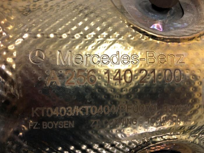 Katalysator van een Mercedes-AMG E AMG (R238) 3.0 E-53 AMG EQ Boost 24V 4-Matic+ 2019