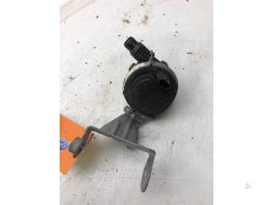 Gebruikte Waterpomp Mercedes E AMG (R238) 3.0 E-53 AMG EQ Boost 24V 4-Matic+ Prijs € 59,00 Margeregeling aangeboden door Wessel Parts & Service B.V.