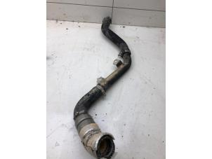 Gebruikte Intercooler Buis Kia Optima (JFA) 1.6 T-GDi 16V Prijs € 99,00 Margeregeling aangeboden door Wessel Parts & Service B.V.