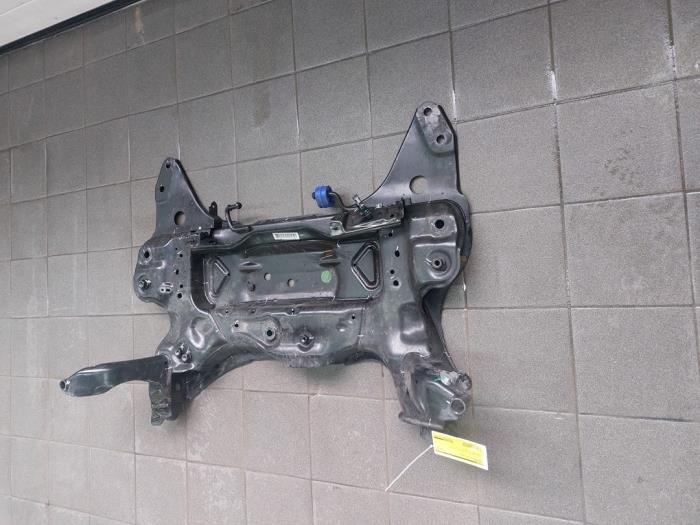 Gebruikte Subframe Lynk &amp; Co 01 1.5 PHEV Prijs € 628,95 Margeregeling aangeboden door Wessel Parts & Service B.V.