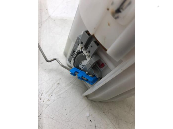 Brandstofpomp Elektrisch van een Kia Sportage (QL) 1.6 GDI 132 16V 4x2 2019