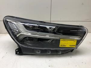 Gebruikte Koplamp rechts Volvo XC40 (XZ) 2.0 D3 16V Prijs op aanvraag aangeboden door Wessel Parts & Service B.V.
